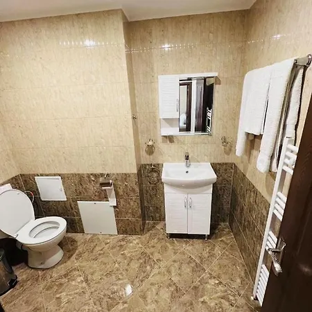 Апартамент комплекс “шадравана”